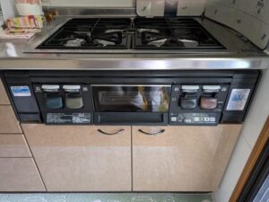 京都キッチン取付け隊　サンウェーブ特殊コンロの工事　施工前